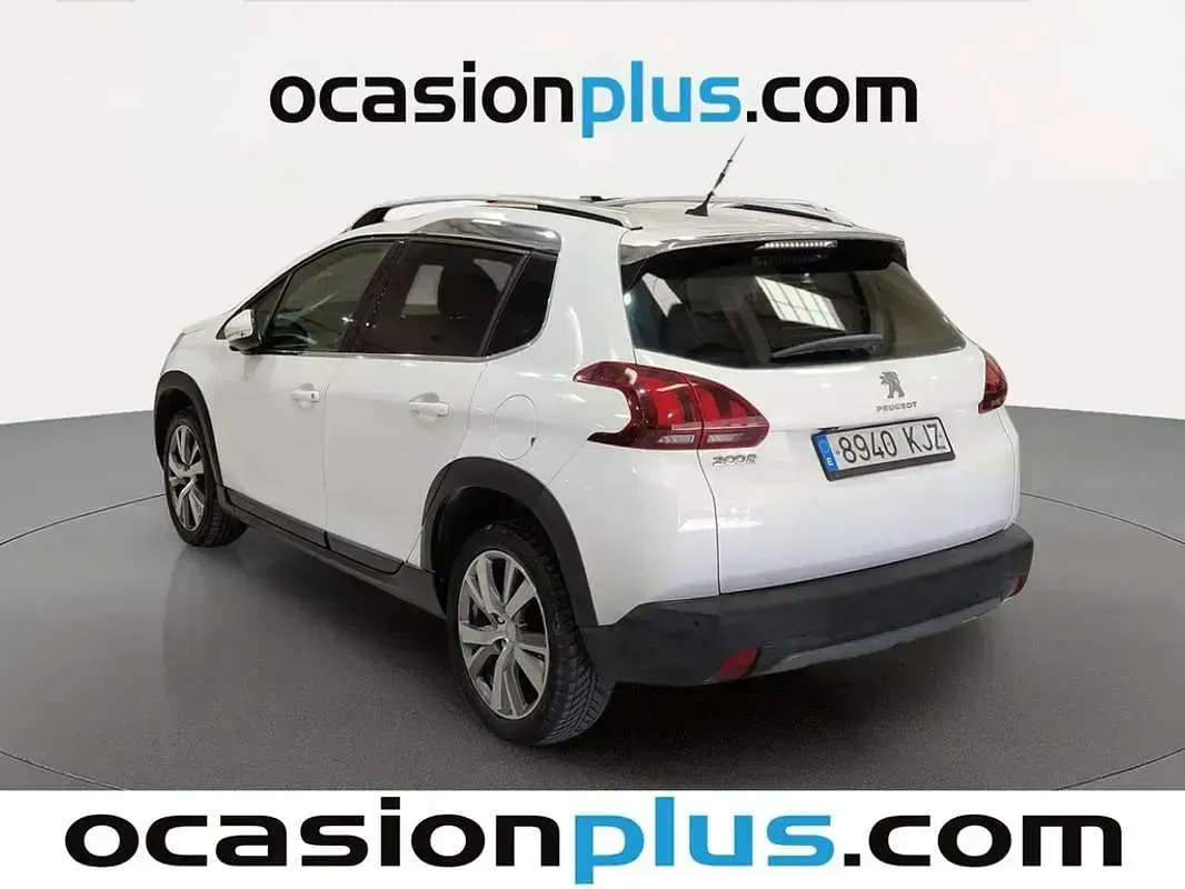 Usado Peugeot 2008 Allure 110 CV (80 kW) 2018 Blanco SUV