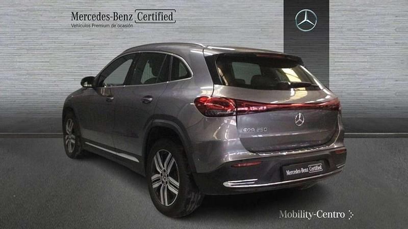 Usado Mercedes EQA250 139 kW (190 CV) 2021 Gris SUV