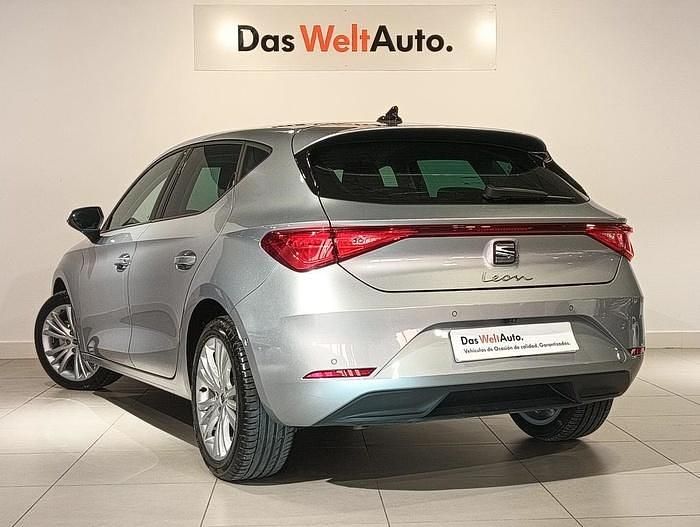 Gris plata Usado 2024 Seat Leon Style | 21.850 € (Super precio) - Imagen 1/4