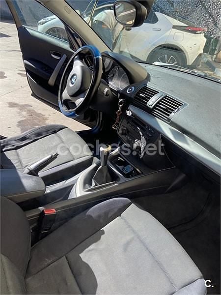 Negro Usado 2006 BMW 118 Utilitario | 3800 € (Precio justo) - Imagen 1/4