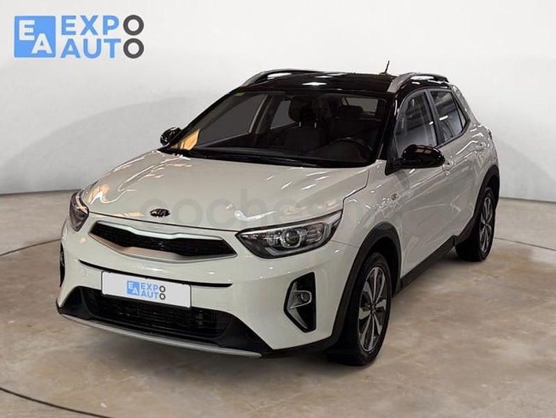 Usado Kia Stonic 100 CV (73 kW) 2021 Blanco SUV