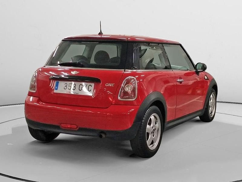 Usado Mini ONE 75 CV (55 kW) 2010 Rojo Utilitario