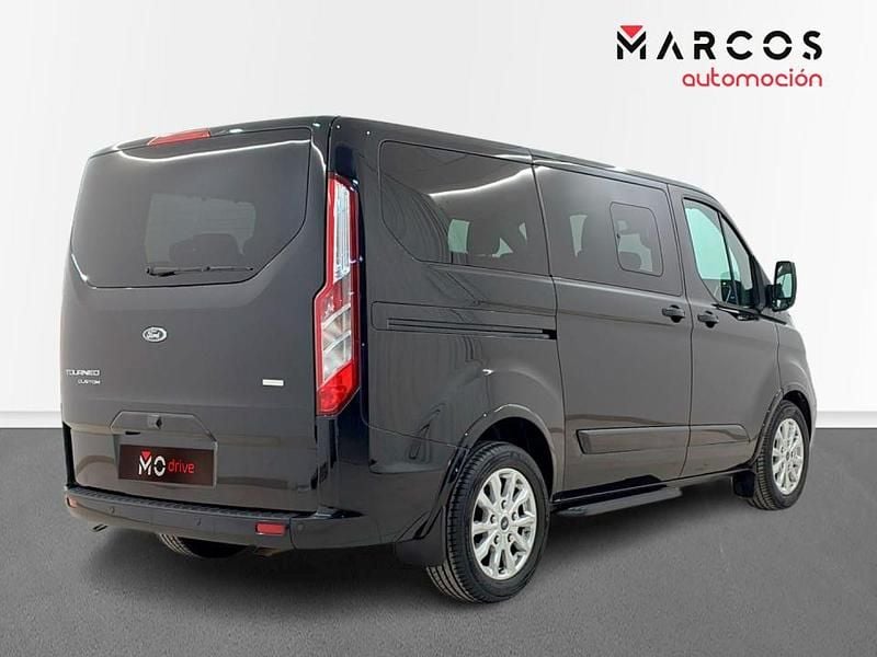 Usado Ford Tourneo Titanium 170 CV (125 kW) 2018 Negro Monovolumen