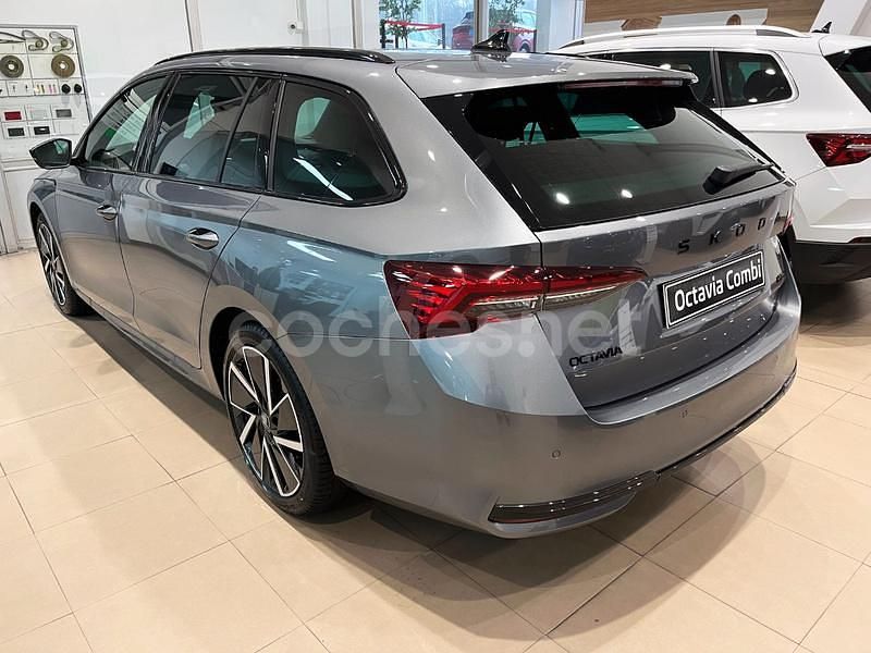 Nuevo Skoda Octavia SportLine 150 CV (110 kW) 2025 Gris Familiar