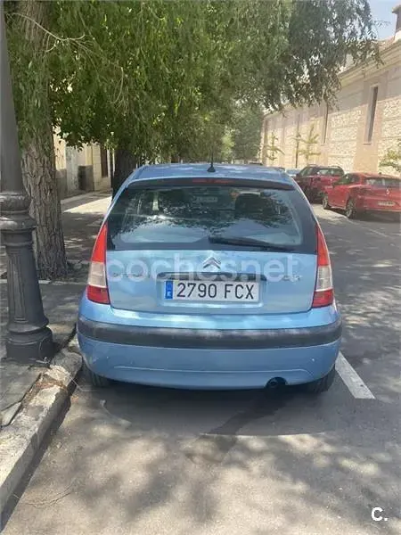 Usado Citroën C3 61 CV (44 kW) 2006 Azul Berlina