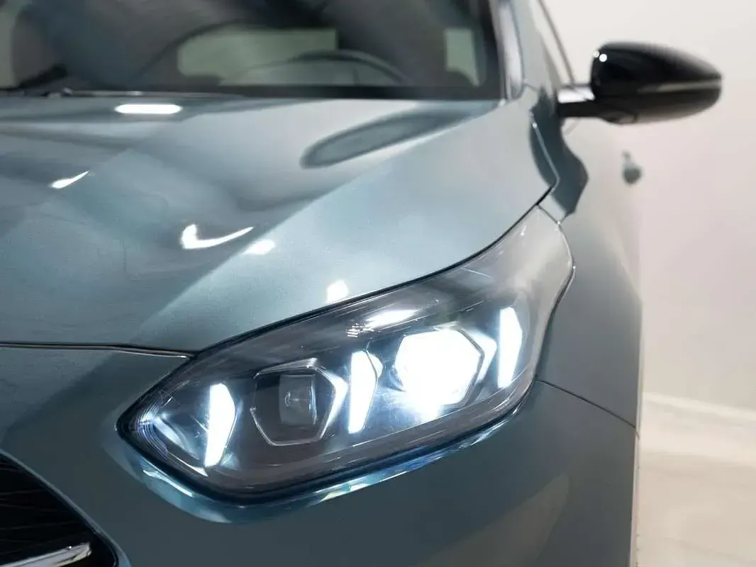 Nuevo Kia Ceed Style 101 CV (74 kW) 2026 Gris Utilitario