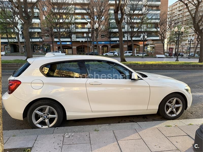 Usado BMW 114 102 CV (75 kW) 2013 Blanco Utilitario