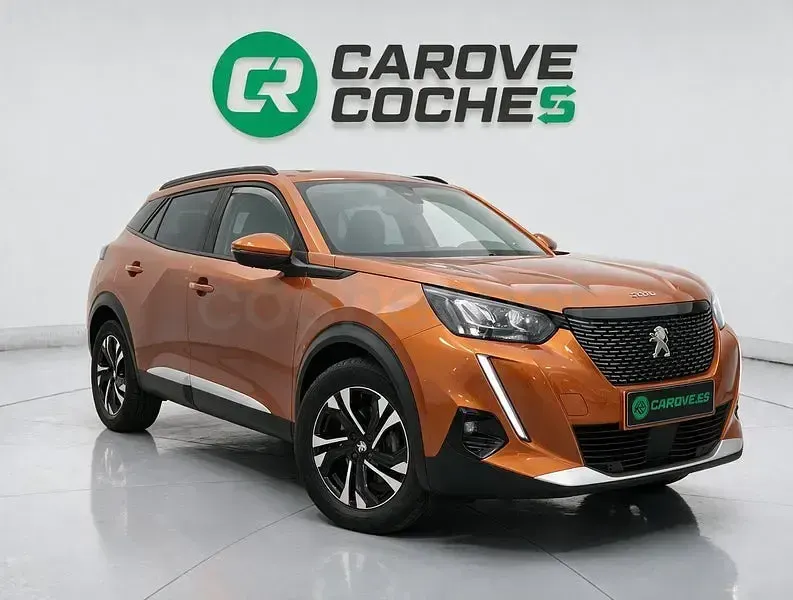 Usado Peugeot 2008 Style 110 CV (80 kW) 2021 Naranja SUV