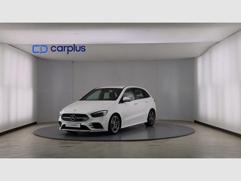 Blanco digital (metalizada) Usado 2024 Mercedes B200 Monovolumen | 32.990 € (Un poco caro) - Imagen 1/4
