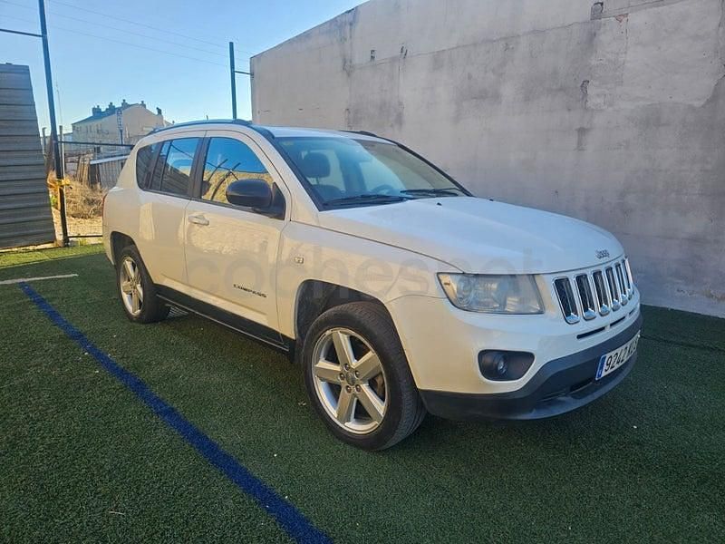 Usado Jeep Compass Sport 156 CV (114 kW) 2013 Blanco SUV