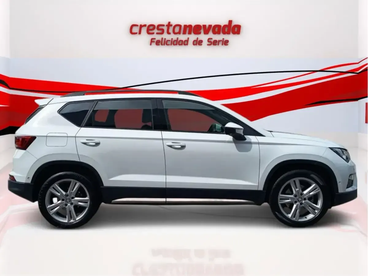 Usado Seat Ateca 4Drive 150 CV (110 kW) 2018 Blanco SUV