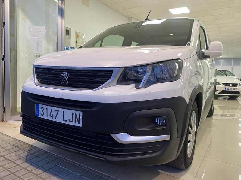 Usado Peugeot Rifter 100 CV (73 kW) 2019 Blanco Monovolumen
