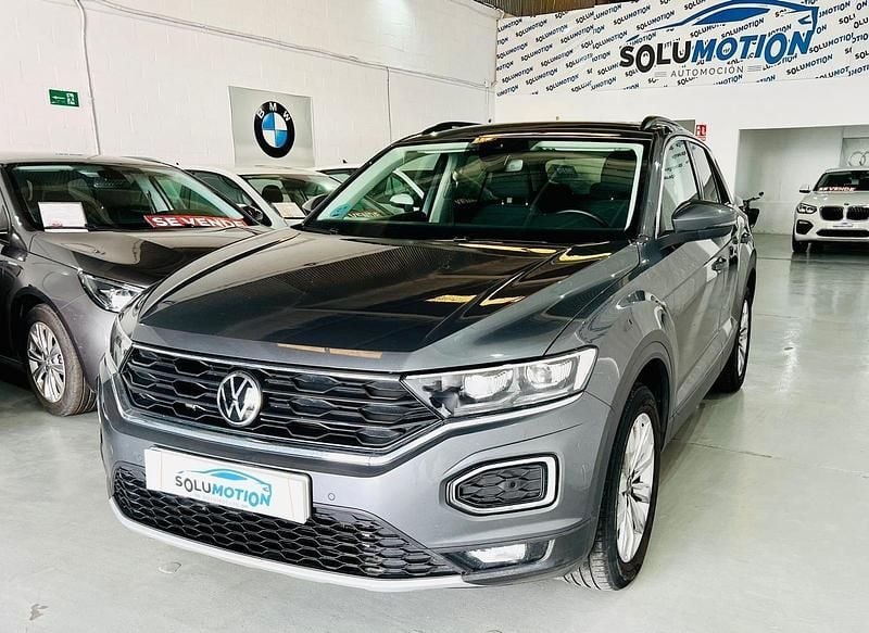Usado VW T-Roc Advance 115 CV (84 kW) 2021 Gris SUV