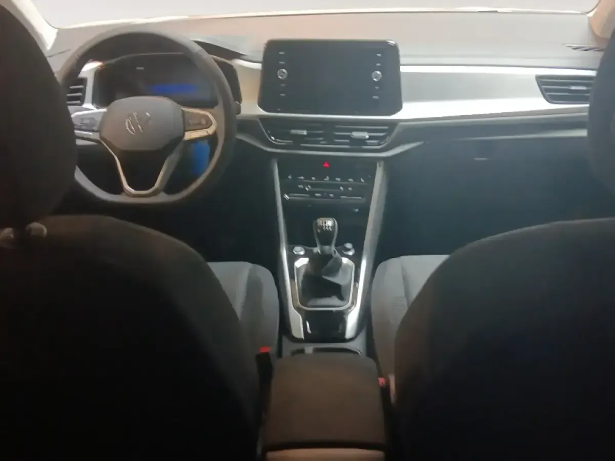 Usado VW T-Roc 116 CV (85 kW) 2025 Blanco SUV