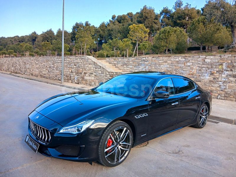 Negro Usado 2020 Maserati Quattroporte Berlina | 78.990 € (Precio justo) - Imagen 1/4