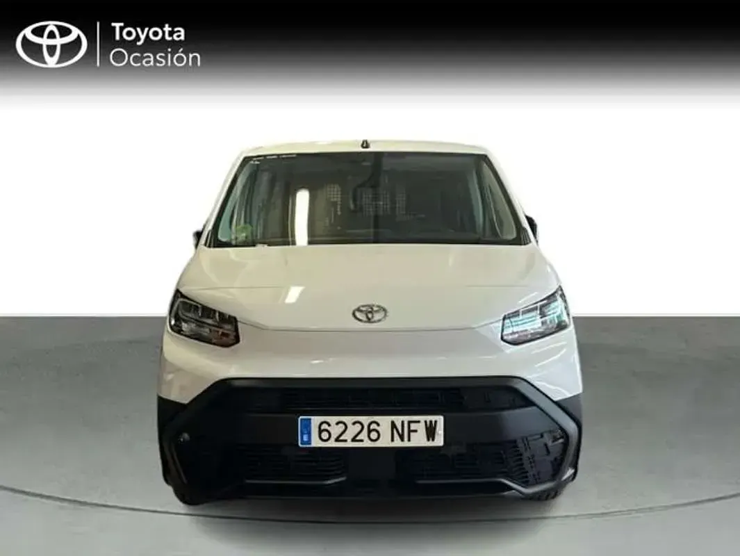 Usado Toyota Proace City City 101 CV (74 kW) 2025 Blanco Monovolumen