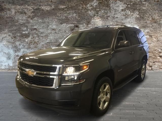 Negro Usado 2018 Chevrolet Tahoe LS SUV | 68.300 € - Imagen 1/4