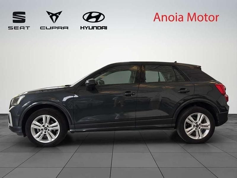 Usado Audi Q2 Advanced Plus 150 CV (110 kW) 2021 Gris metalizado SUV
