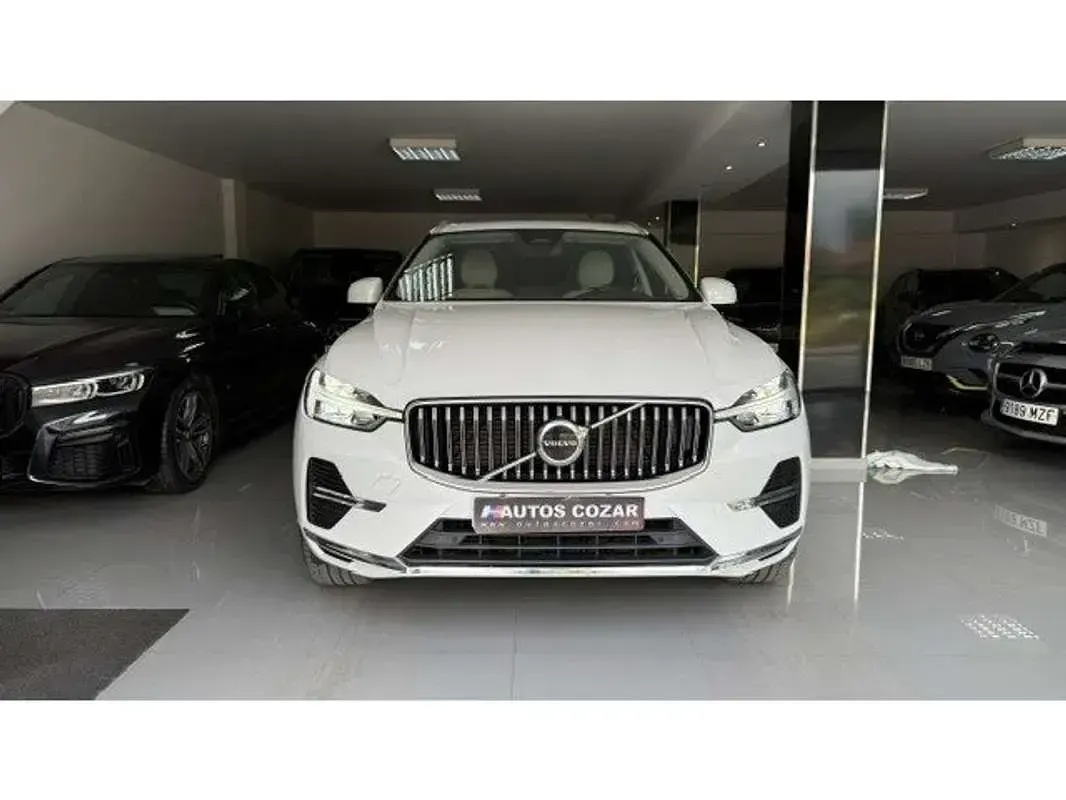 Usado Volvo XC60 Plus 197 CV (144 kW) 2022 Blanco SUV