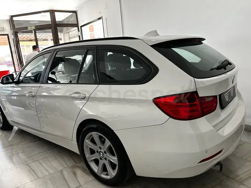 Usado BMW 316 Comfort Edition 136 CV (100 kW) 2014 Blanco Familiar