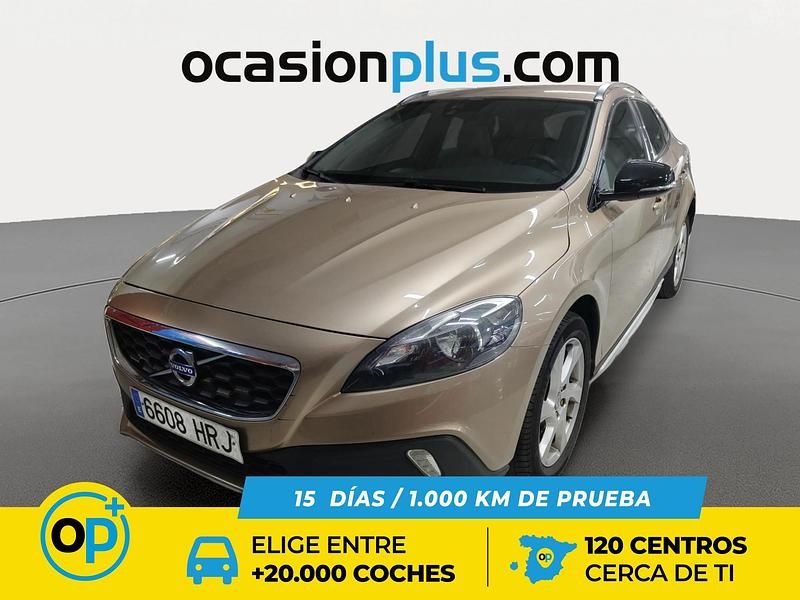 Marrón Usado 2013 Volvo V40 CC Momentum Familiar | 11.150 € (Buen precio) - Imagen 1/4