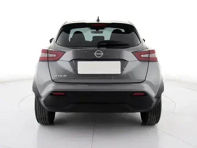 Usado Nissan Juke N-Connecta 114 CV (83 kW) 2025 Gris SUV
