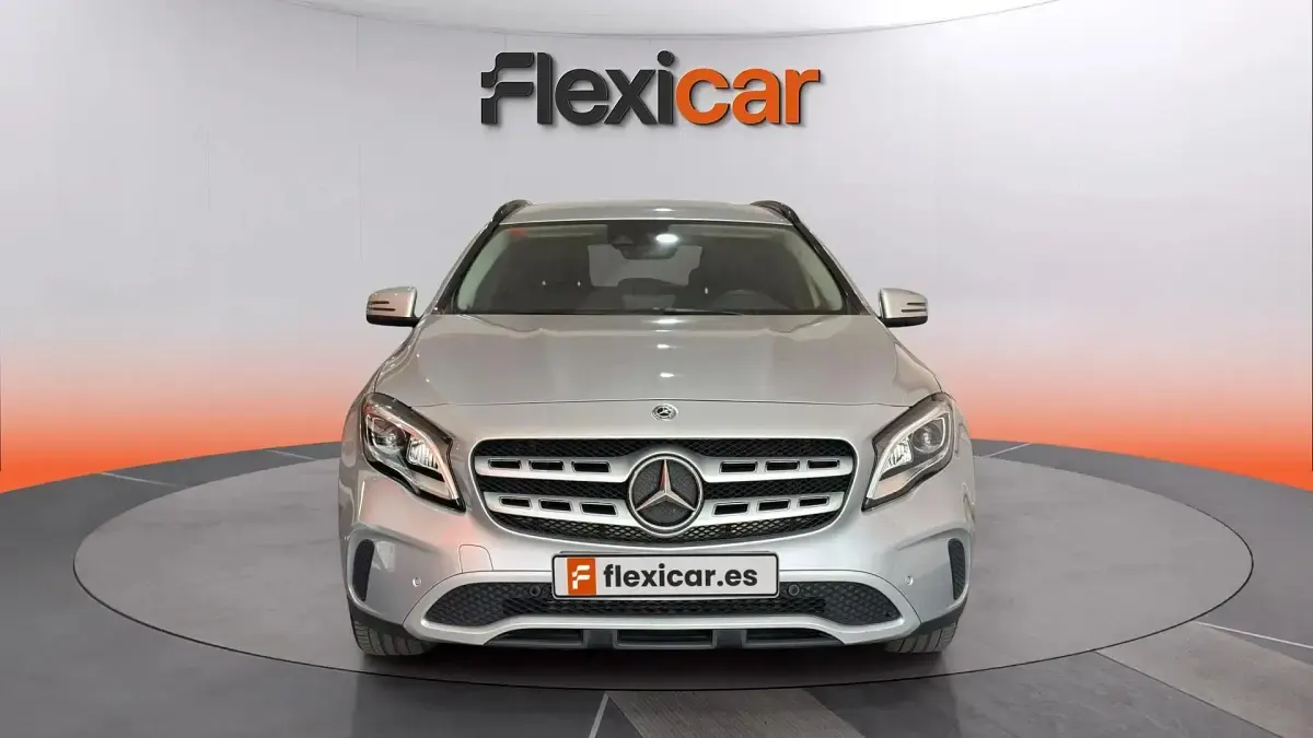 Usado Mercedes GLA200 136 CV (100 kW) 2017 Gris SUV