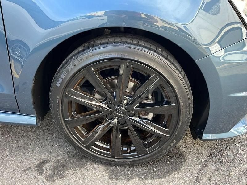Usado Audi A1 Sportback Design 95 CV (69 kW) 2016 Azul Utilitario