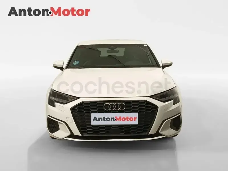 Usado Audi A3 110 CV (80 kW) 2021 Blanco Berlina
