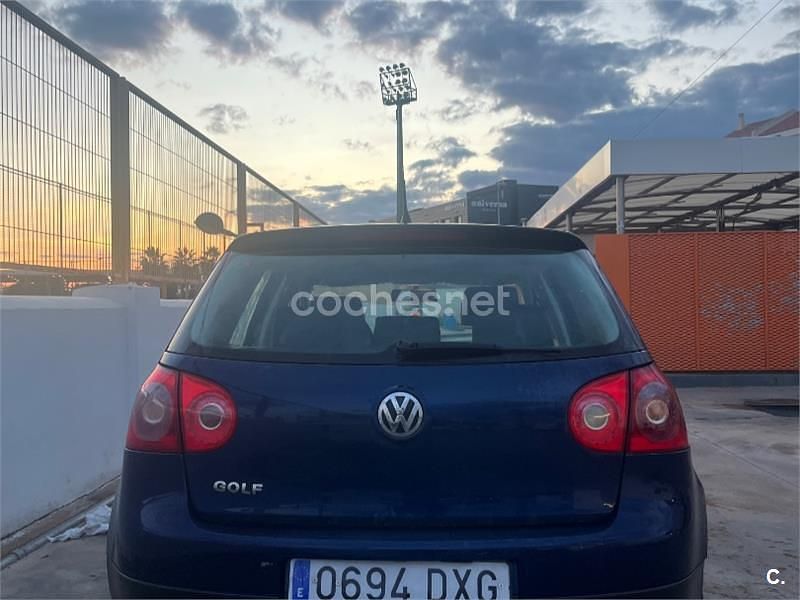 Azul Usado 2006 VW Golf V Sportline Berlina | 2990 € (Super precio) - Imagen 1/4