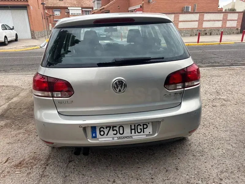 Usado VW Golf VII Advance 140 CV (102 kW) 2012 Beige Berlina