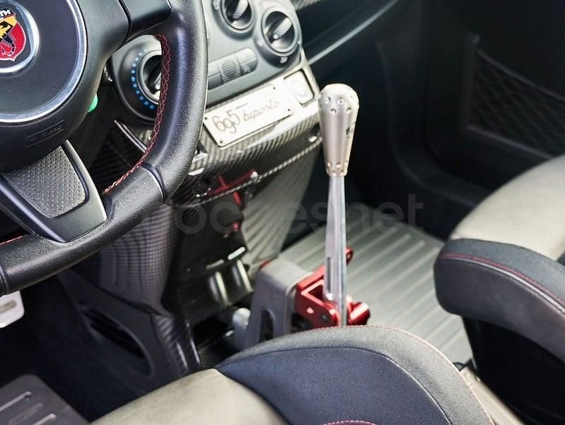 Usado Abarth 695 190 CV (139 kW) 2015 Negro Utilitario
