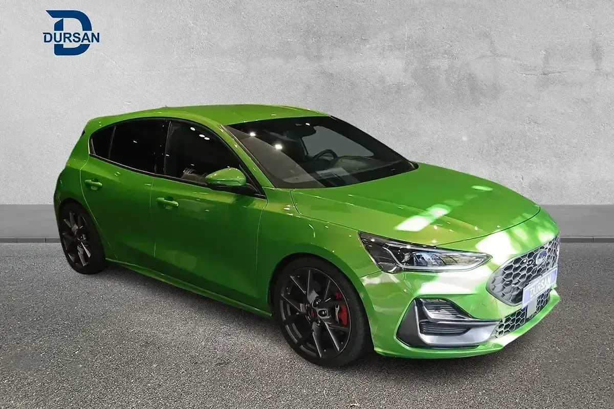 Usado Ford Focus ST 280 CV (205 kW) 2023 Verde Berlina