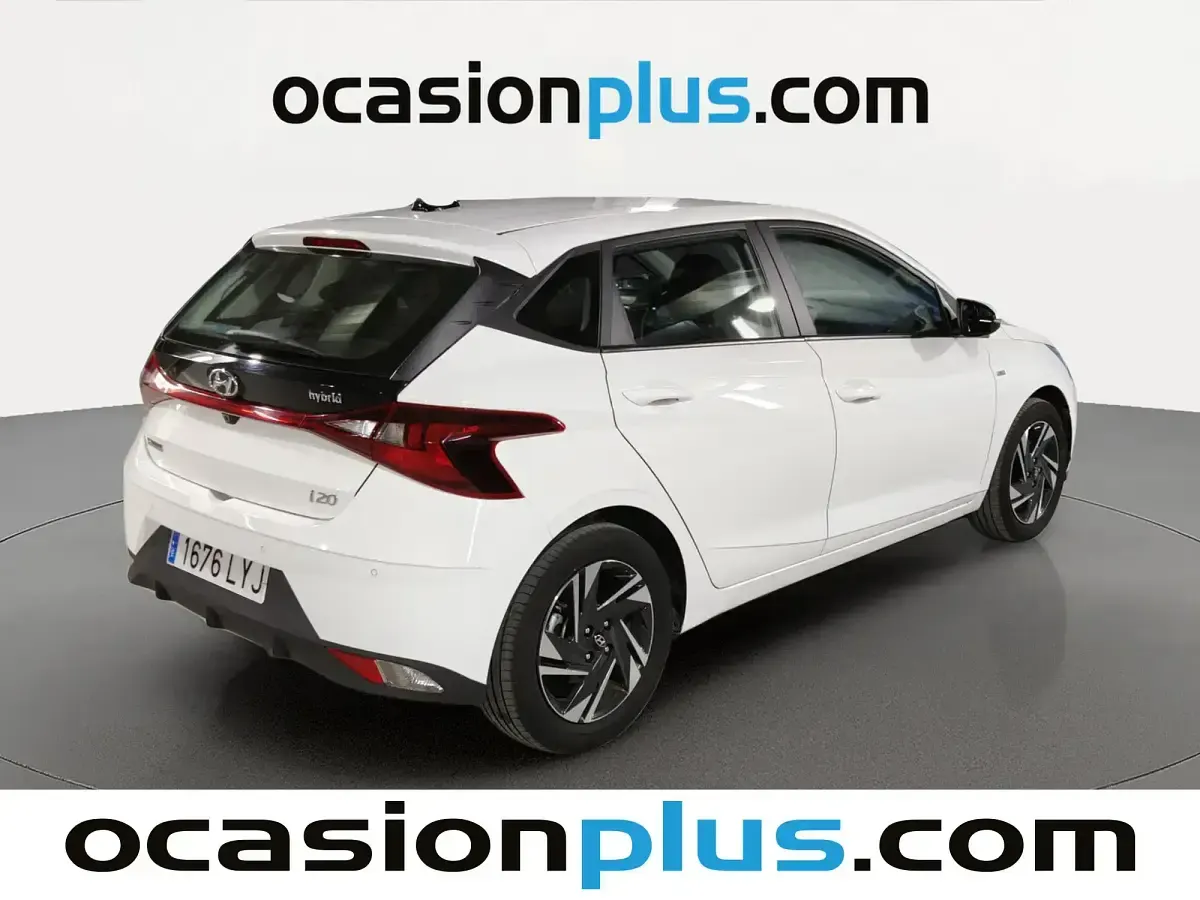 Usado Hyundai i20 100 CV (73 kW) 2022 Blanco Utilitario
