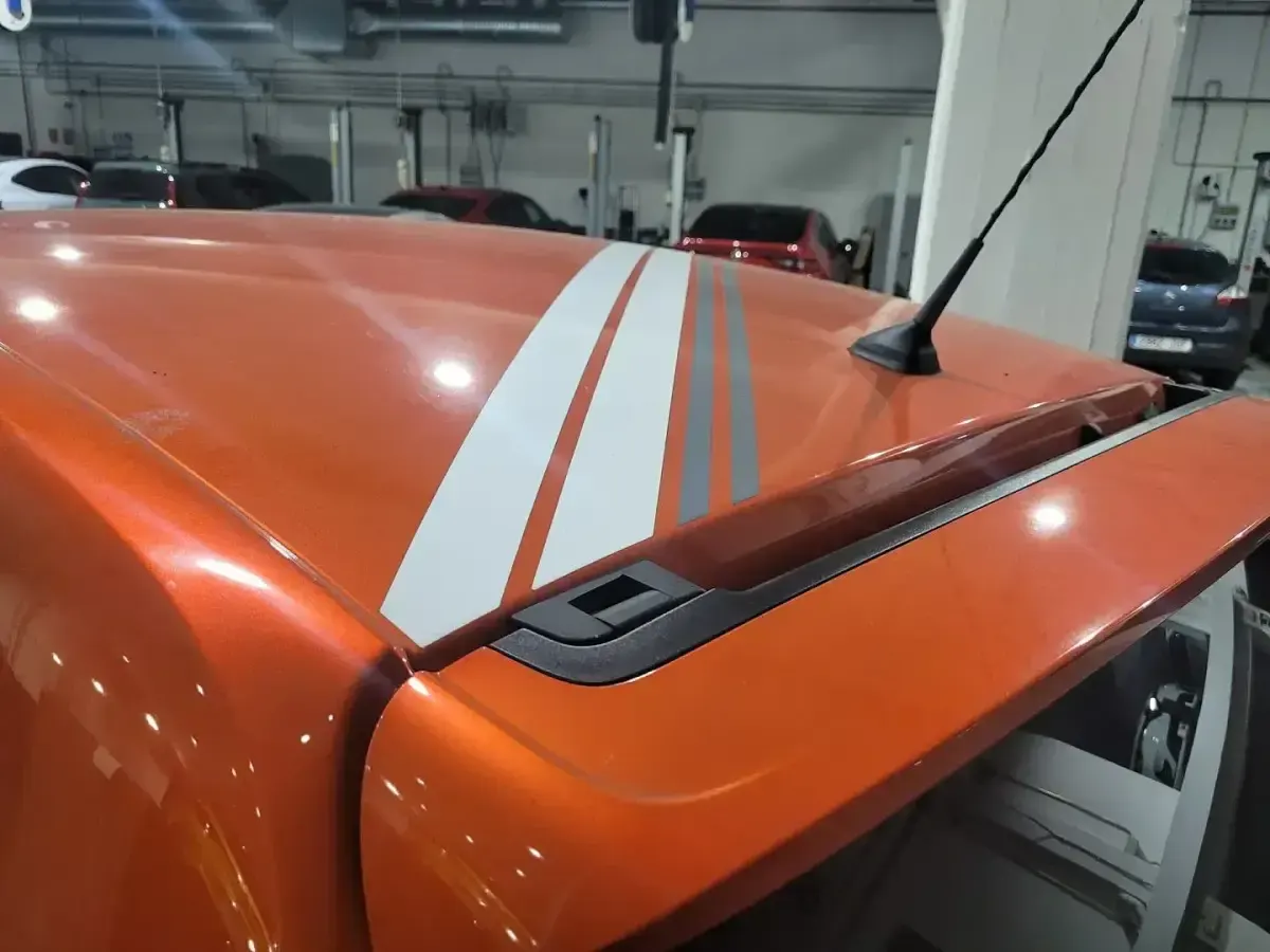Usado Renault Twingo Vibes 59 kW (81 CV) 2020 Naranja Utilitario