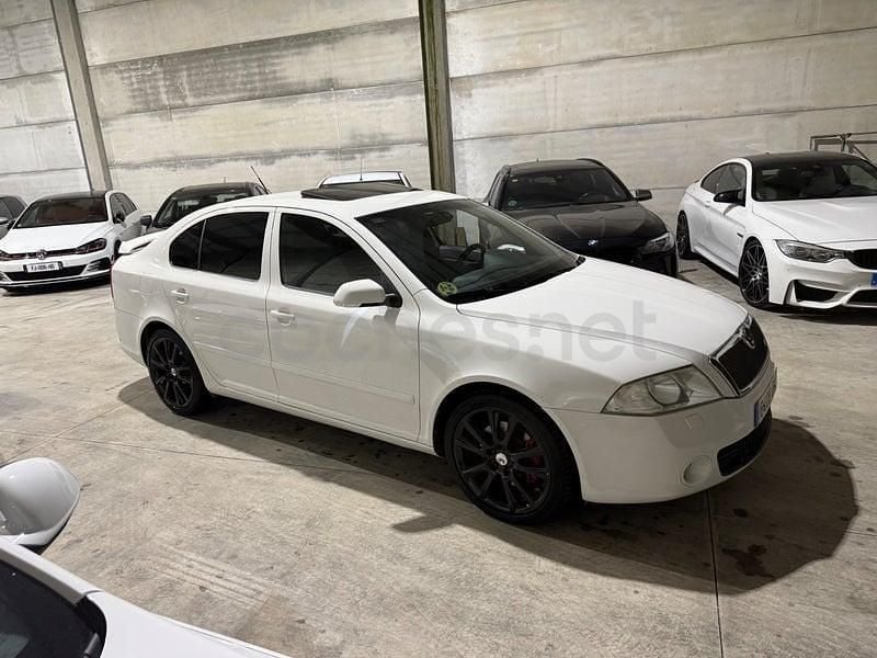 Usado Skoda Octavia RS 170 CV (125 kW) 2009 Blanco Berlina