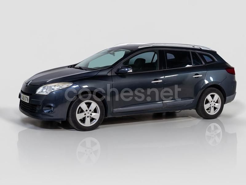 Gris Usado 2010 Renault Mégane GrandTour Expression Familiar | 7900 € (Caro) - Imagen 1/4