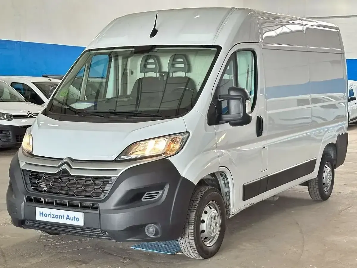 Usado Citroën Jumper 140 CV (102 kW) 2021 Blanco Monovolumen