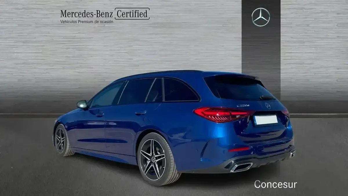 Usado Mercedes C220 200 CV (147 kW) 2025 Azul Familiar