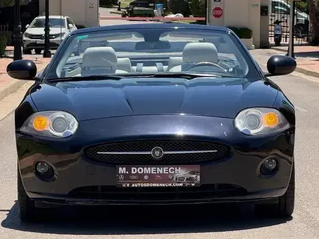 Usado Jaguar XK 298 CV (219 kW) 2006 Negro Descapotable