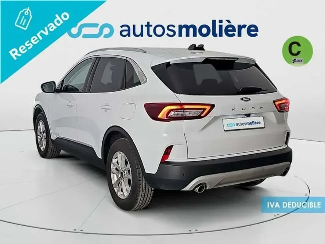 Usado Ford Kuga Titanium 150 CV (110 kW) 2025 Blanco SUV