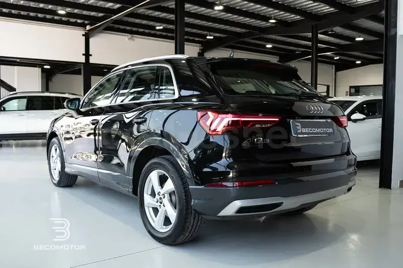 Usado Audi Q3 150 CV (110 kW) 2020 Negro SUV