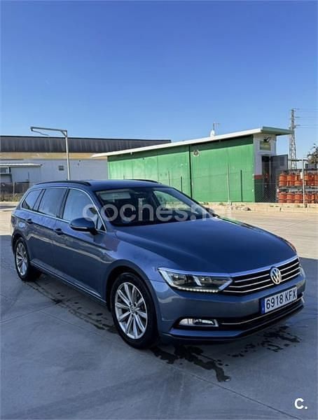 Azul Usado 2017 VW Passat Advance Familiar | 9900 € (Buen precio) - Imagen 1/4