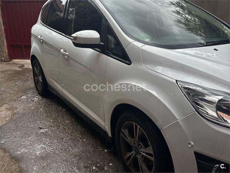 Usado Ford C-MAX Trend 125 CV (91 kW) 2015 Blanco Monovolumen