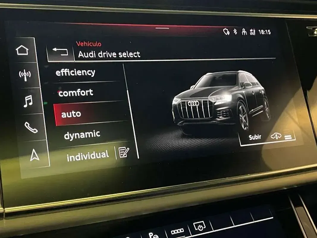 Usado Audi Q7 462 CV (339 kW) 2024 Plateado SUV