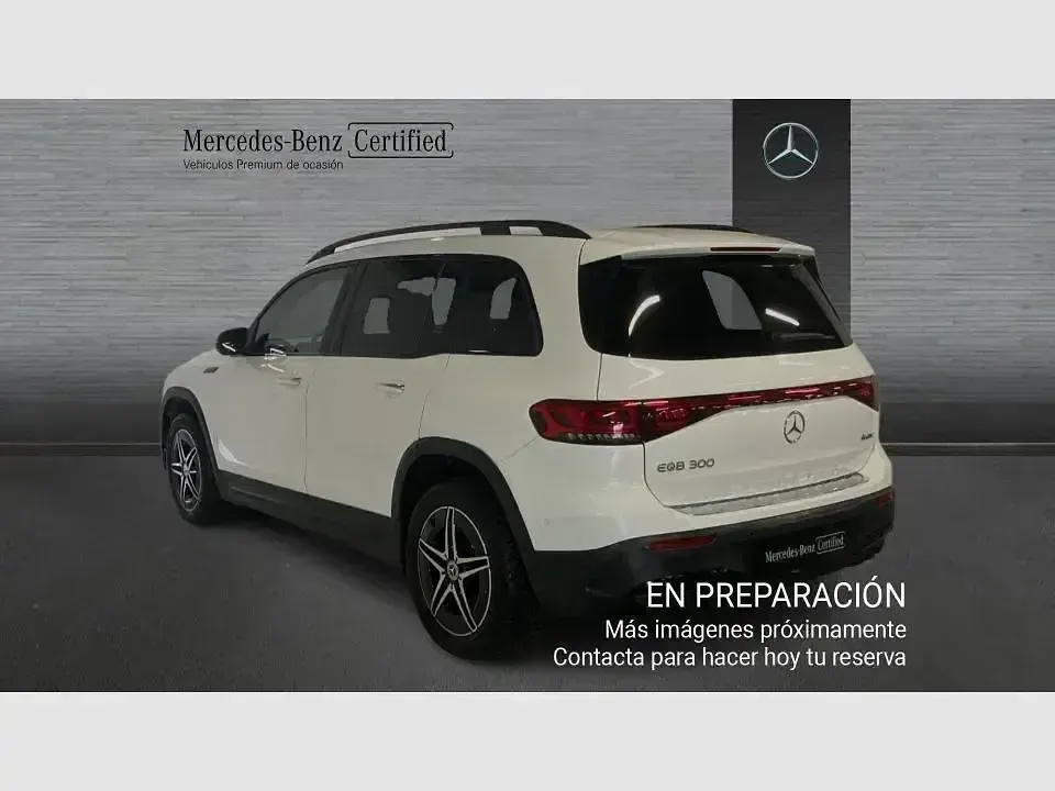 Usado Mercedes EQB300 167 kW (228 CV) 2022 Eléctrico SUV