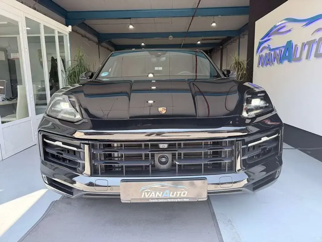 Usado Porsche Cayenne 470 CV (345 kW) 2025 Negro SUV