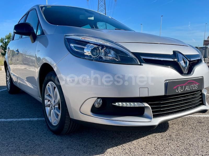 Usado Renault Scénic III Edition One 110 CV (80 kW) 2016 Gris / plata Monovolumen