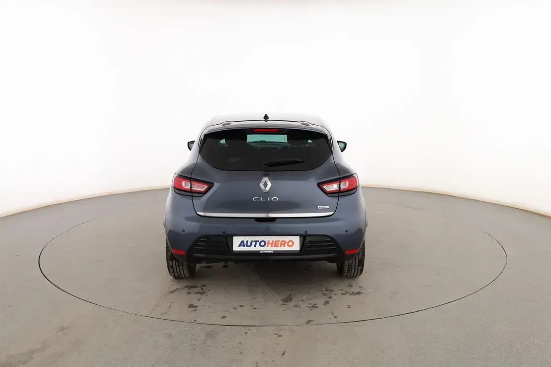 Usado Renault Clio IV LIMITED 90 CV (66 kW) 2017 Gris Berlina