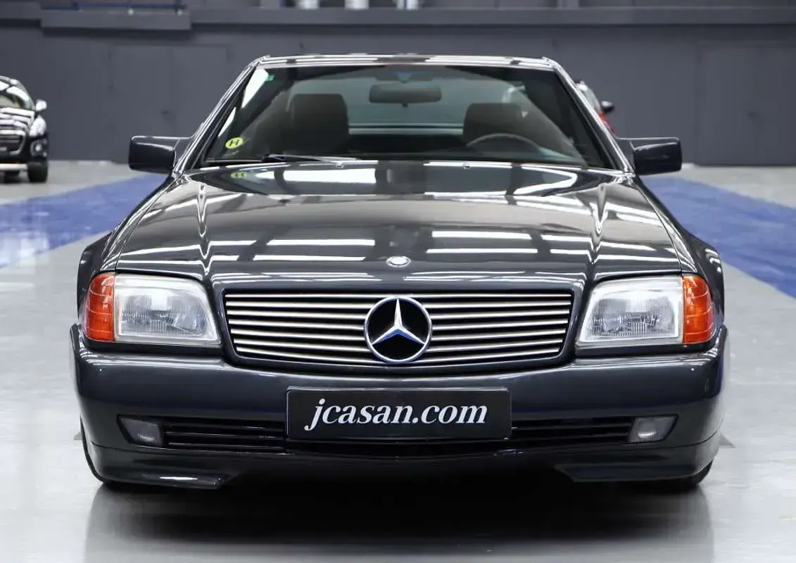 Usado Mercedes SL300 189 CV (139 kW) 1991 Gris Descapotable